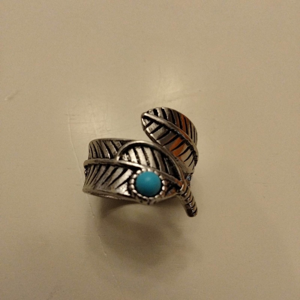 Boho Turquoise and silver wrap feather ring. Size 8